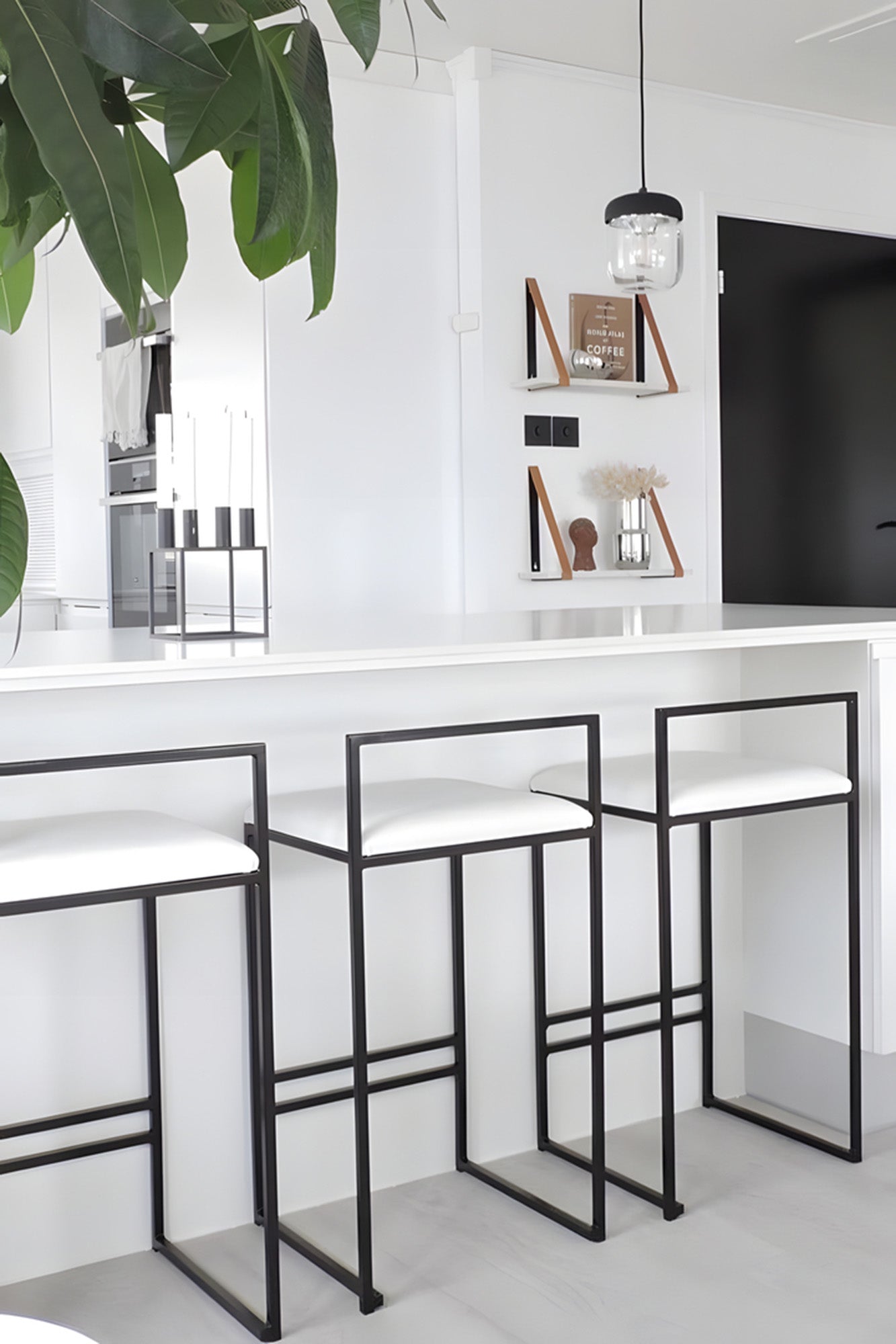 KATI ÇELİK BAR SANDALYESİ (M)