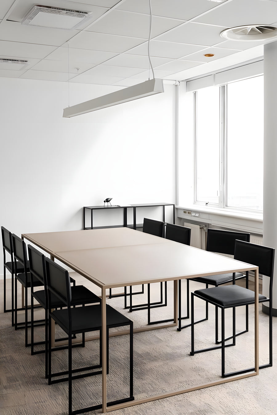 İSKANDİNAV METAL SANDALYE