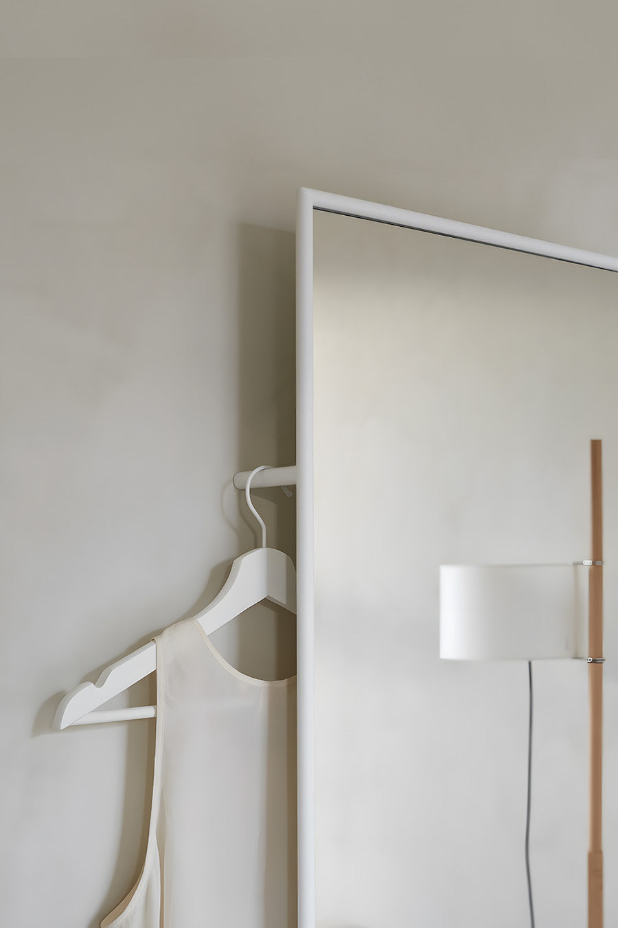 METAL ASKILIKLI BOY AYNA