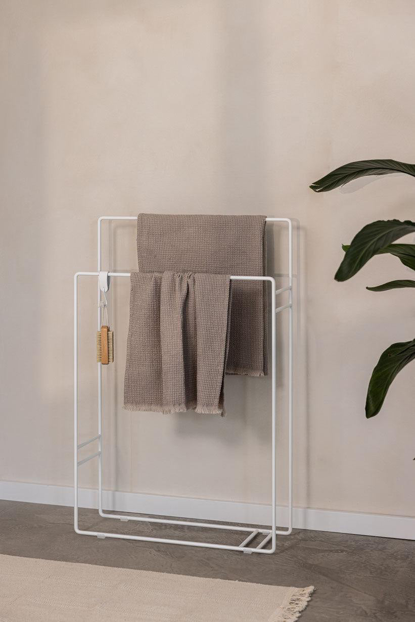 METAL AYAKLI HAVLU ASKILIĞI