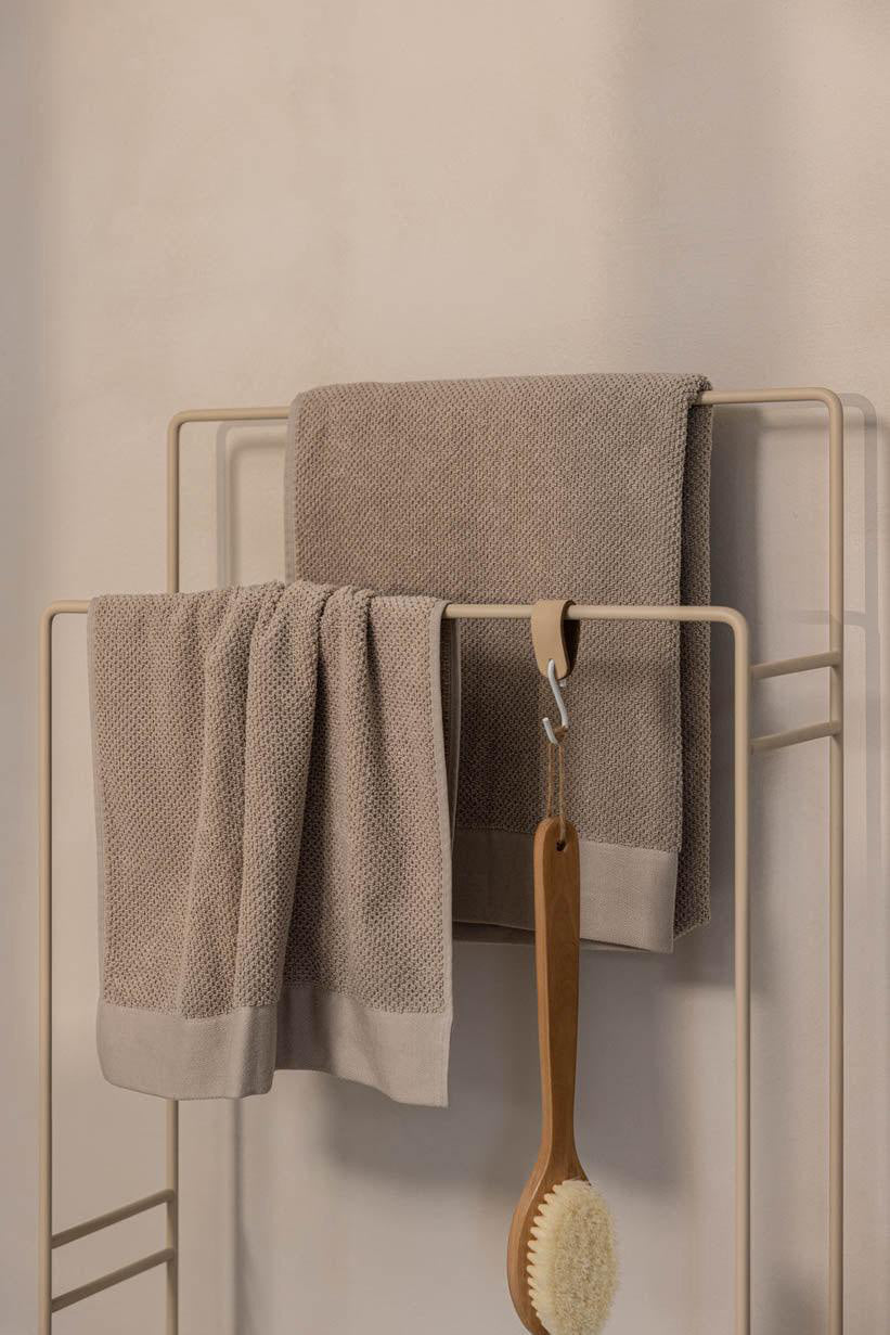 METAL AYAKLI HAVLU ASKILIĞI