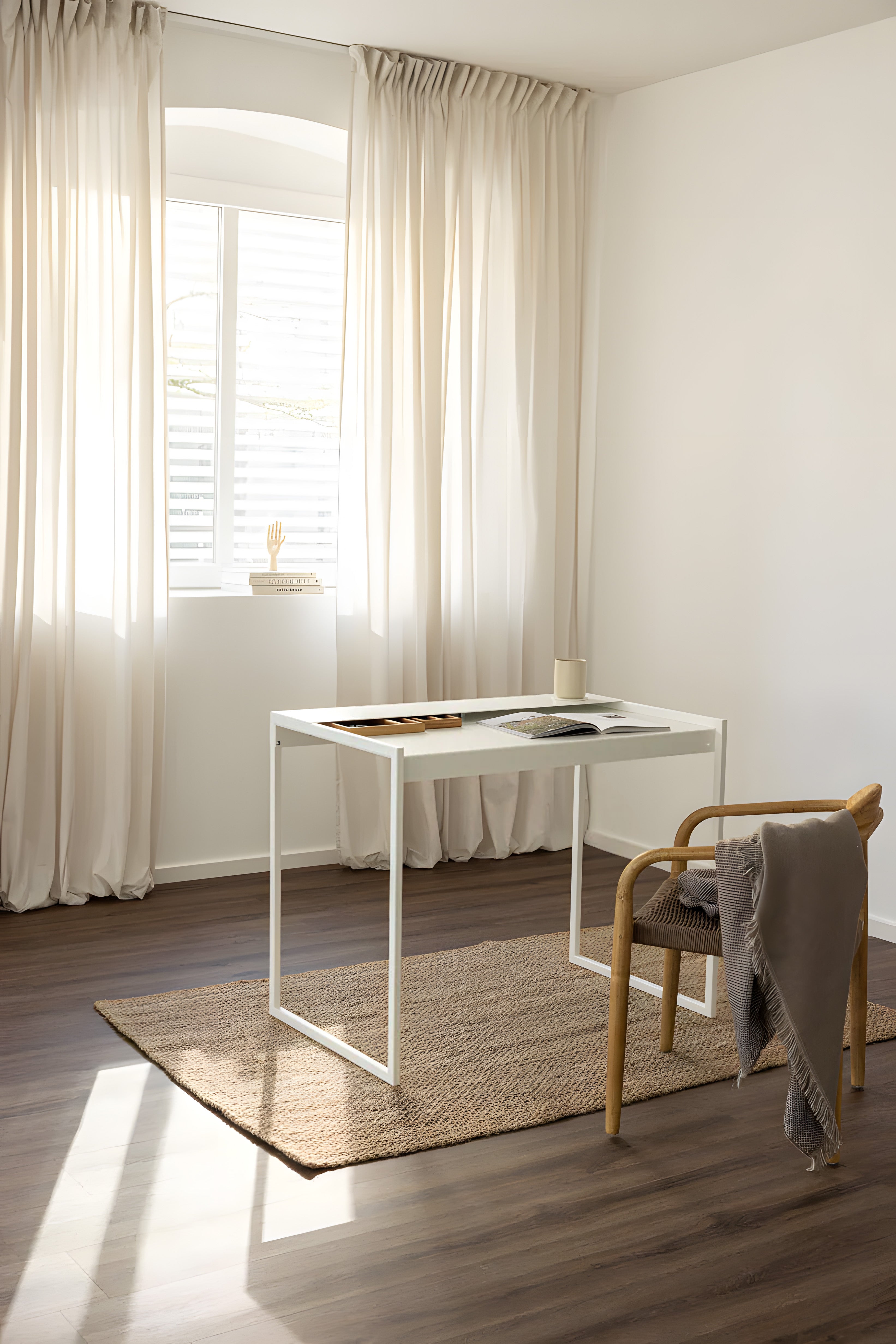 KATI ÇELİK ÇALIŞMA MASASI