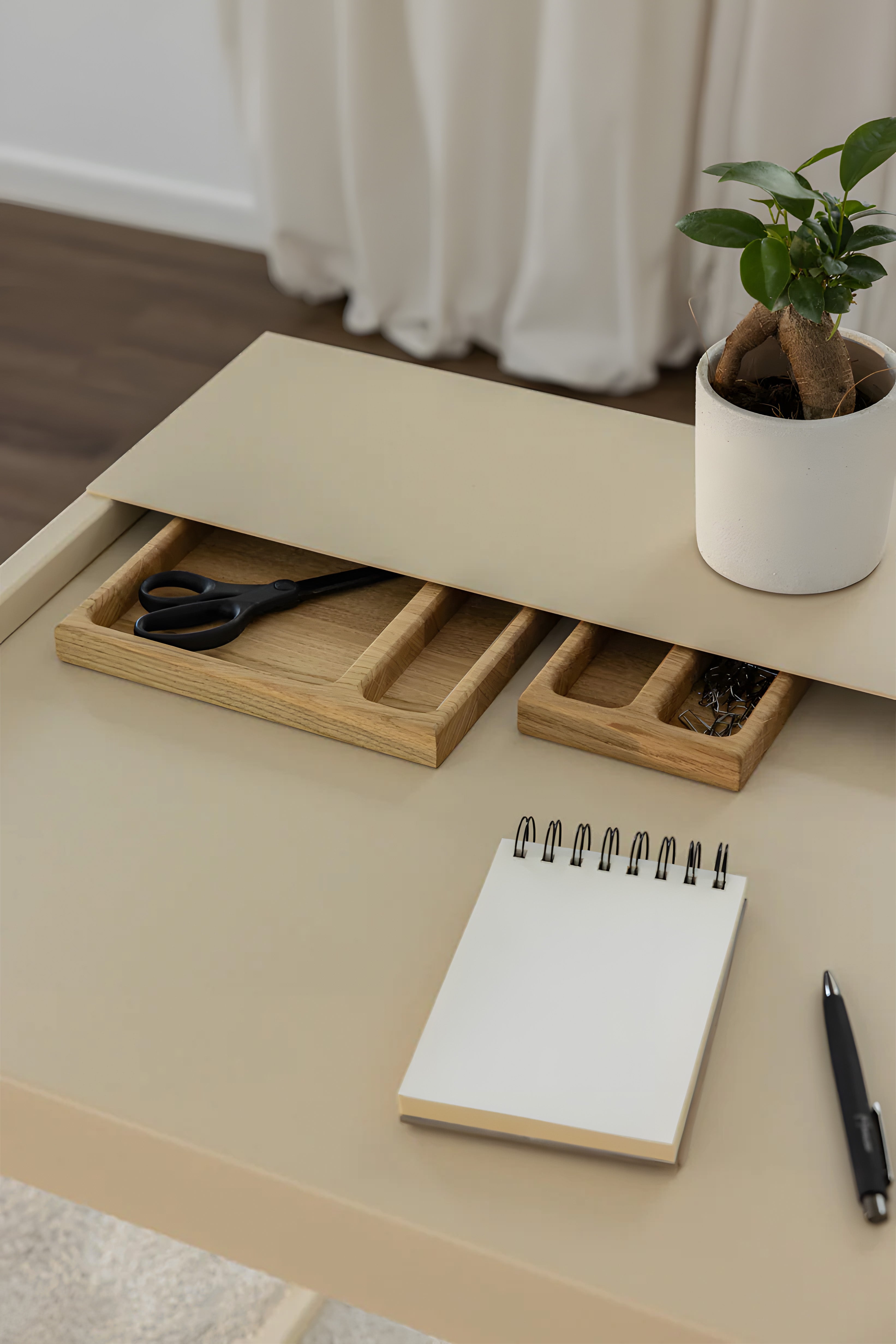 KATI ÇELİK ÇALIŞMA MASASI