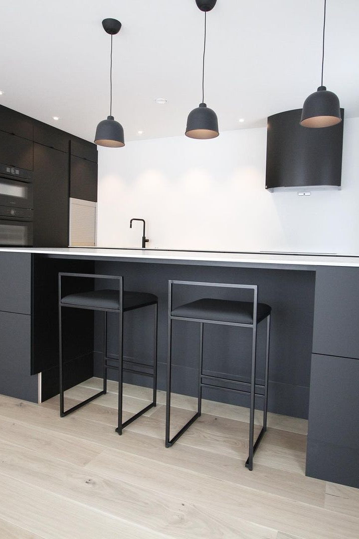 KATI ÇELİK BAR SANDALYESİ (L)